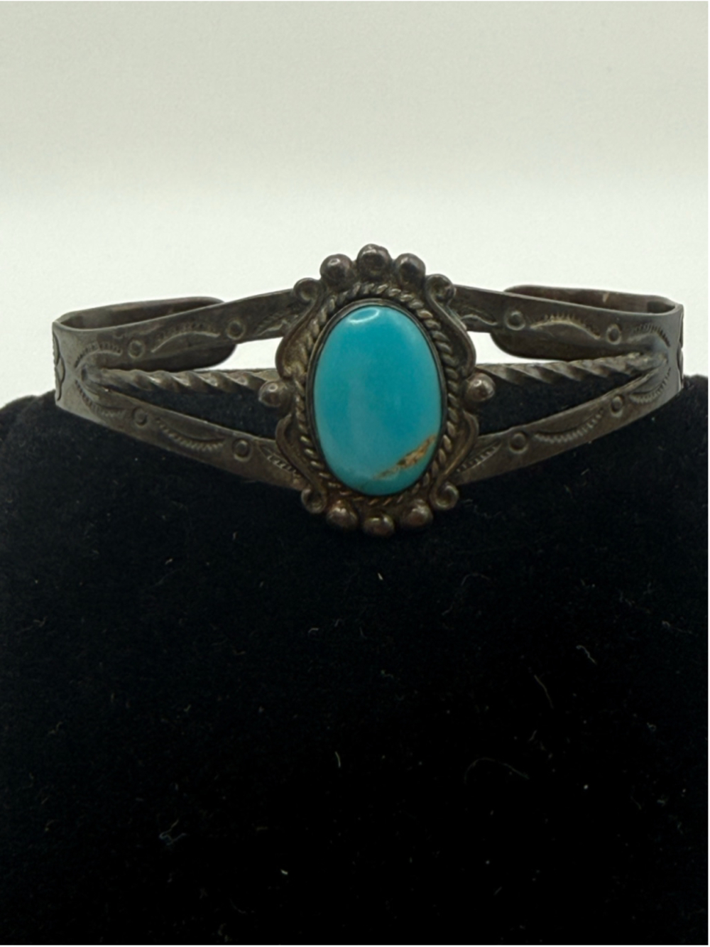 Vintage Navajo Bell Trading Post Sterling Silver Turquoise Cuff Bracelet